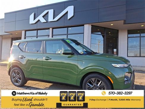 Used 2022 Kia Soul EX image 1