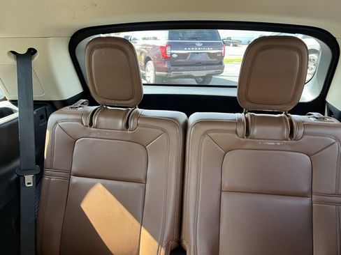 Used 2020 Lincoln Aviator Reserve w/ Equipment Group 201A image 39