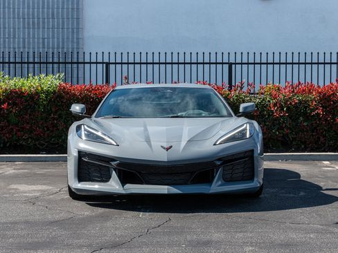 Used 2024 Chevrolet Corvette Z06 w/ Battery Protection Package image 16