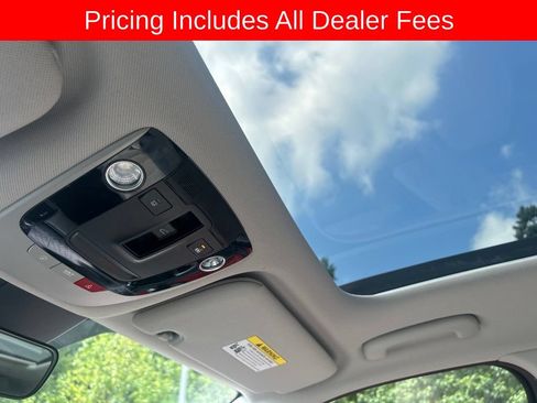 Certified 2023 Kia Sorento S w/ Panoramic Sunroof Package FWD image 7