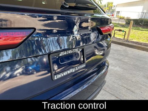 Used 2024 Mitsubishi Outlander SE Black Edition AWD/4WD image 19