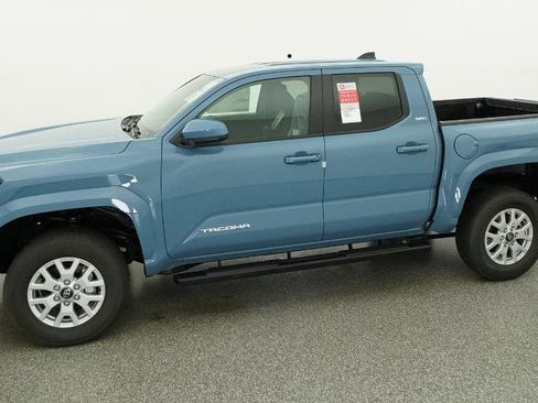 New 2026 Toyota Tacoma SR5 RWD image 31