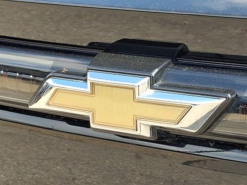 Used 2025 Chevrolet Equinox EV LT w/ Convenience Package FWD image 29