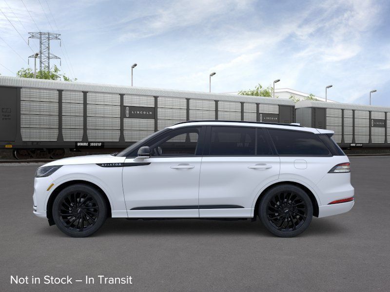 New 2026 Lincoln Aviator Reserve AWD/4WD image 3