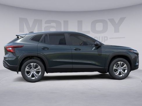 New 2026 Chevrolet Trax LS image 6