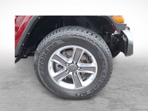 Used 2021 Jeep Wrangler Unlimited Sahara image 9