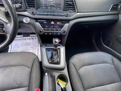 Used 2018 Hyundai Elantra Value Edition FWD image 2