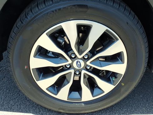 Certified 2023 Subaru Outback Touring AWD/4WD image 10