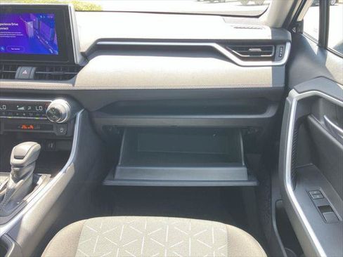 Certified 2025 Toyota RAV4 XLE w/ Convenience Package FWD image 16