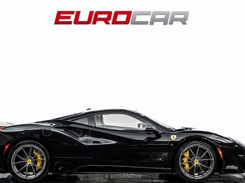 Used 2020 Ferrari 488 Pista Coupe image 6