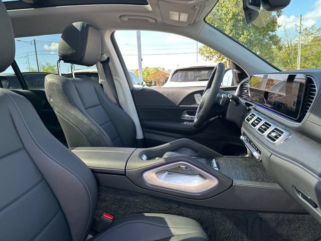 Used 2026 Mercedes-Benz GLS 450 4MATIC image 35