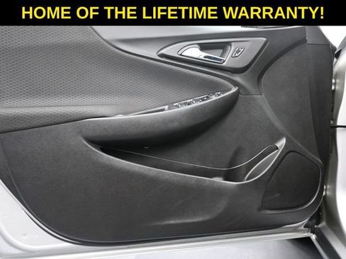 Used 2018 Chevrolet Malibu LS FWD image 11