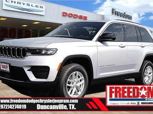 New 2025 Jeep Grand Cherokee Laredo X image 1