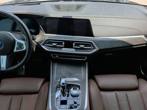 Used 2022 BMW X5 xDrive45e w/ M Sport Package AWD/4WD image 35