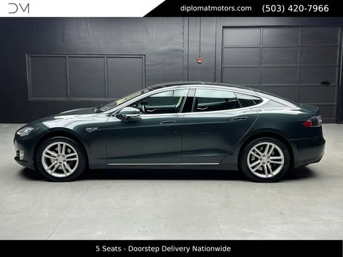 Used 2013 Tesla Model S image 4