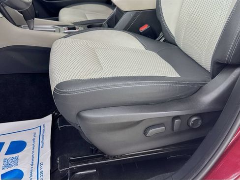 Used 2021 Subaru Forester Premium AWD/4WD image 23