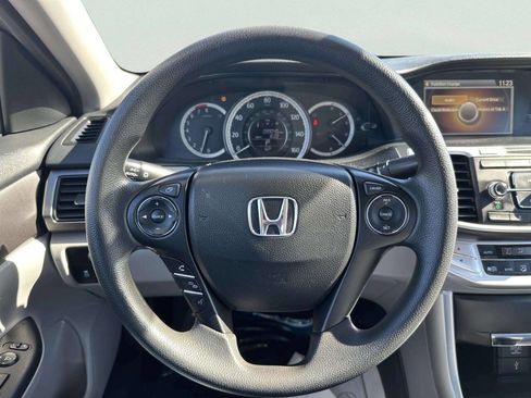 Used 2014 Honda Accord LX image 24