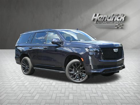 Used 2023 Cadillac Escalade Sport w/ LPO, ONYX Package AWD/4WD image 2