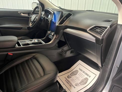 Used 2021 Ford Edge SEL w/ Cargo Accessory Package image 3