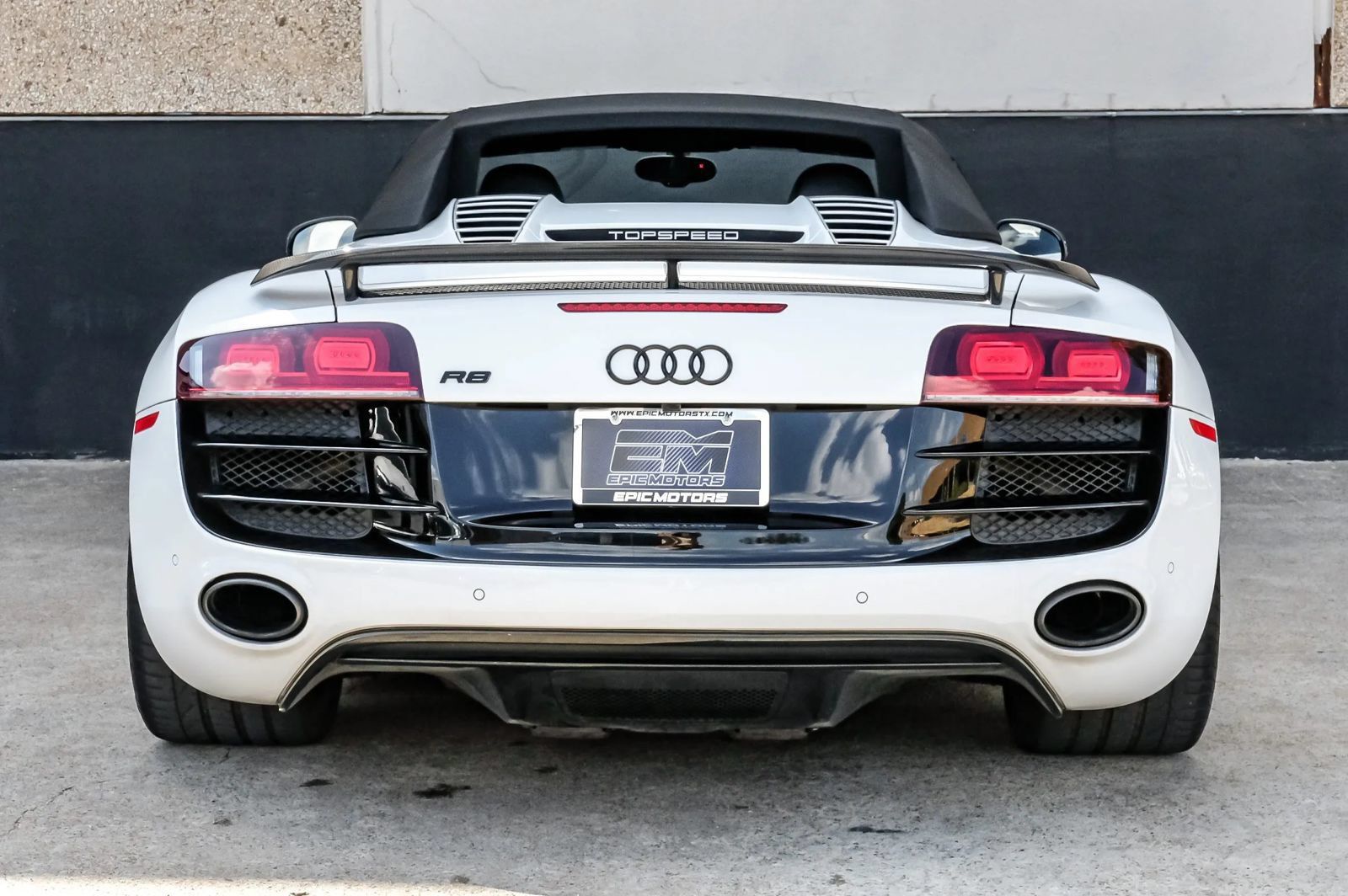 Used 2011 Audi R8 V10 AWD/4WD image 8
