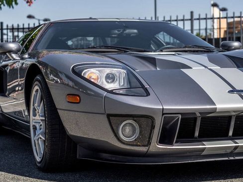 Used 2006 Ford GT image 79