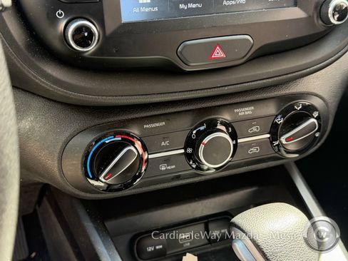 Used 2021 Kia Soul LX image 10