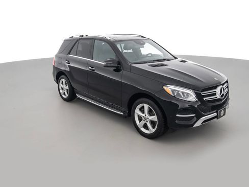 Used 2019 Mercedes-Benz GLE 400 4MATIC image 3
