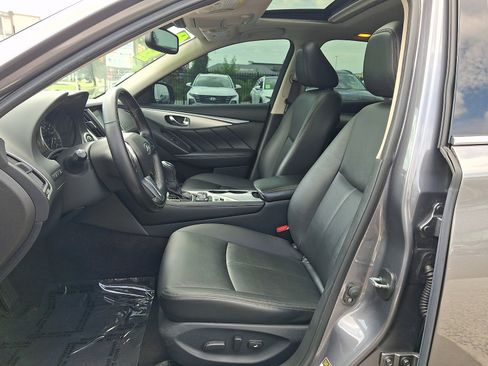 Used 2019 INFINITI Q50 Luxe w/ Essential Package (3.0T Luxe) AWD/4WD image 13