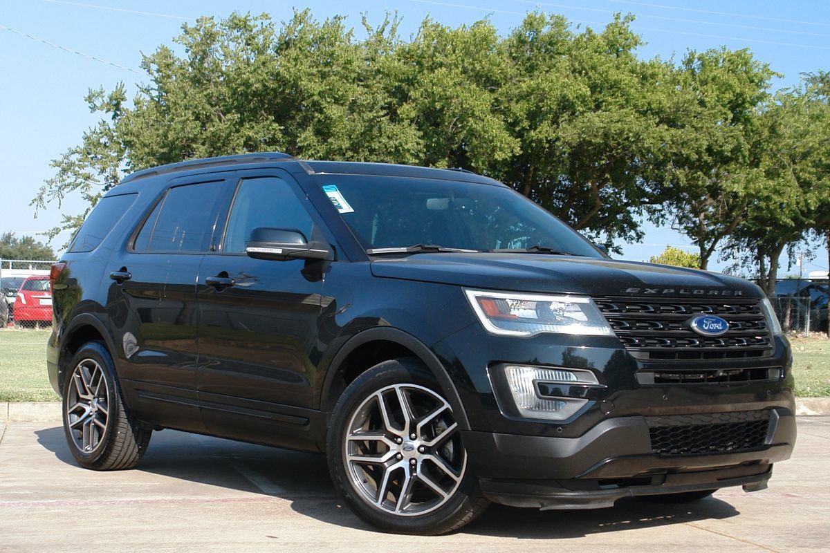 Used 2016 Ford Explorer Sport w/ Equipment Group 401A AWD/4WD image 1