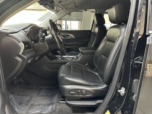 Used 2019 Chevrolet Traverse LT w/ LPO, Floor Liner Package image 11