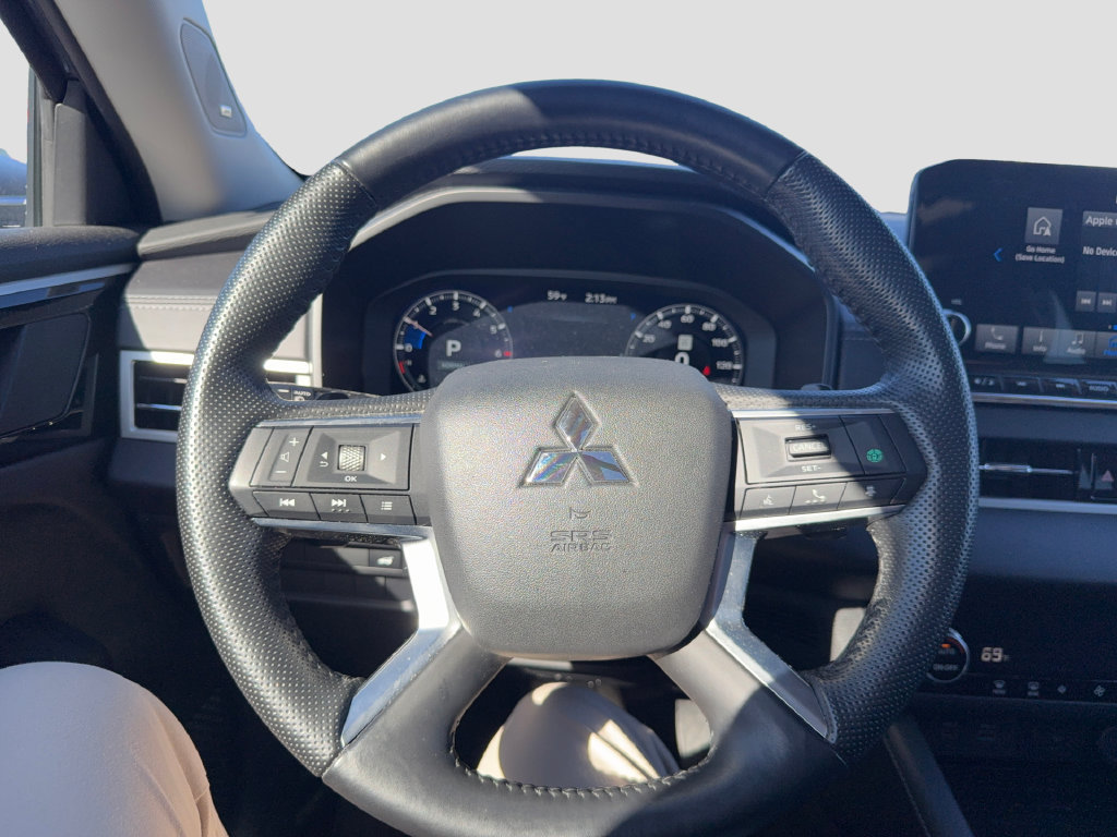 Used 2024 Mitsubishi Outlander SE AWD/4WD image 12