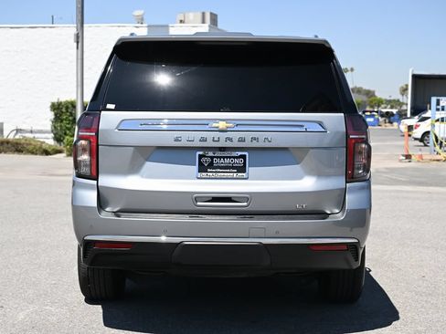 Used 2024 Chevrolet Suburban LT AWD/4WD image 5
