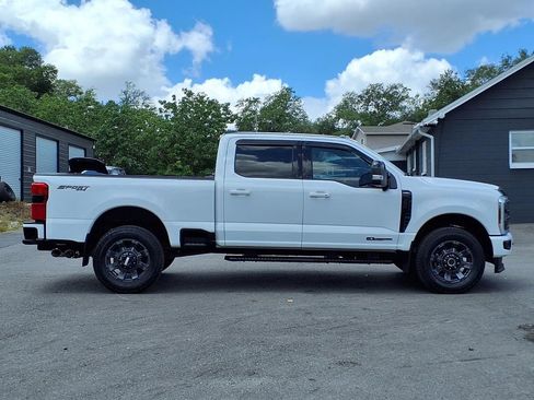 Used 2024 Ford F350 Lariat w/ Sport Appearance Package AWD/4WD image 8