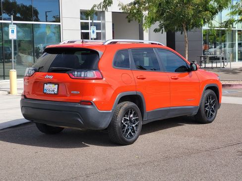 Used 2021 Jeep Cherokee Latitude FWD image 5