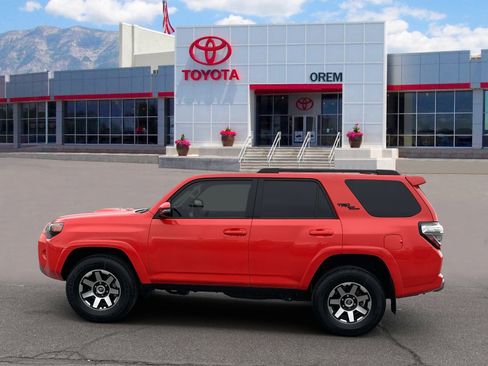 Used 2024 Toyota 4Runner TRD Off-Road Premium w/ Moonroof Package image 6