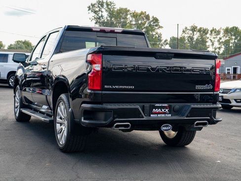 Used 2020 Chevrolet Silverado 1500 High Country w/ Technology Package image 12