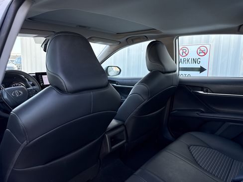 Used 2023 Toyota Camry SE w/ Convenience Package image 22
