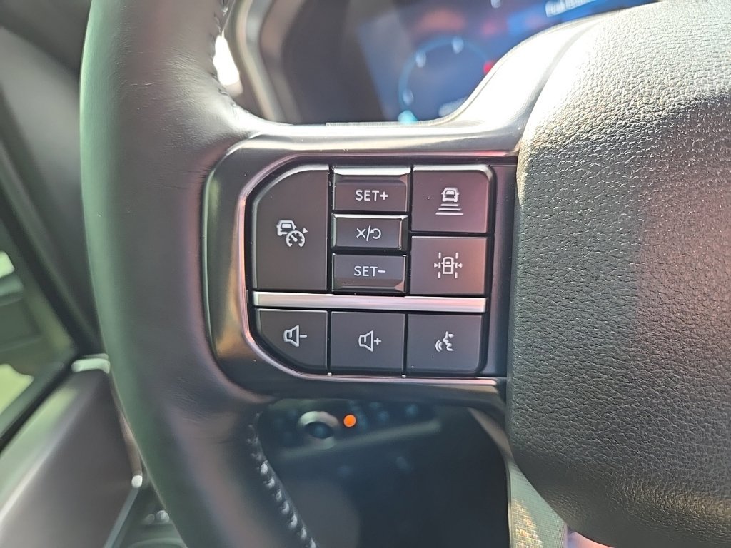Used 2026 Ford F450 Platinum w/ FX4 Off-Road Package AWD/4WD image 22
