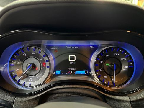Used 2017 Chrysler 300 S w/ Safetytec Plus Group AWD/4WD image 18
