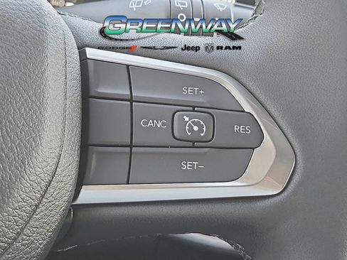 New 2026 Jeep Compass Latitude image 25