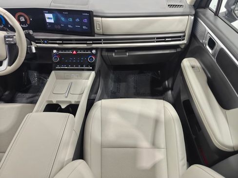 Used 2025 Hyundai Santa Fe SEL AWD/4WD image 26