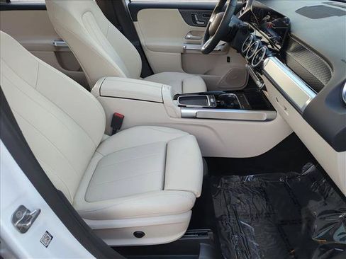 Used 2026 Mercedes-Benz GLB 250 image 21