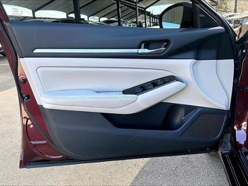 Certified 2024 Nissan Altima 2.5 SL image 23