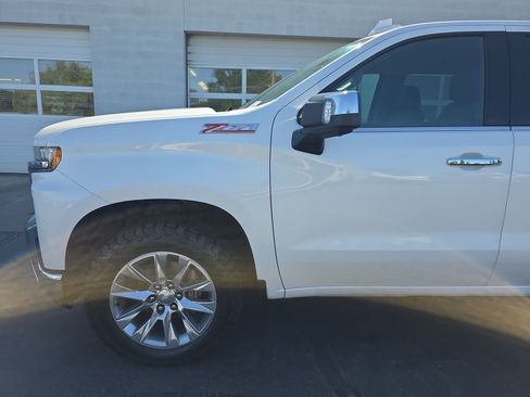 Certified 2019 Chevrolet Silverado 1500 LTZ AWD/4WD image 17