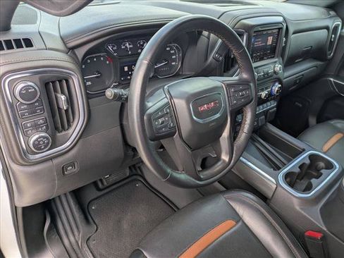 Used 2022 GMC Sierra 1500 AT4 w/ AT4 Premium Package AWD/4WD image 10