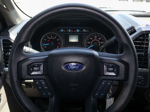 Used 2016 Ford F150 XLT AWD/4WD image 18