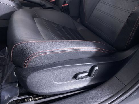 Used 2016 Volkswagen Jetta GLI SE image 9