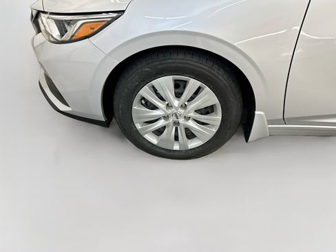Used 2023 Nissan Sentra S FWD image 11