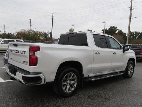 Used 2019 Chevrolet Silverado 1500 High Country w/ Technology Package image 4
