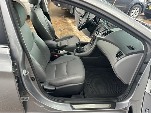 Used 2014 Hyundai Elantra Sport FWD image 24